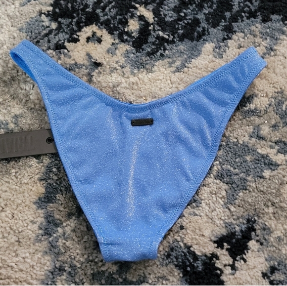 Triangle Bathing suit - Picture 3 of 5
